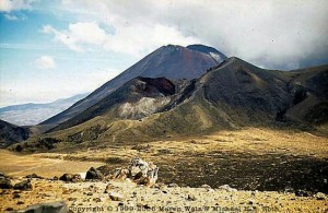 Blick zurück auf Red Crater und Mount Ngaurohue
